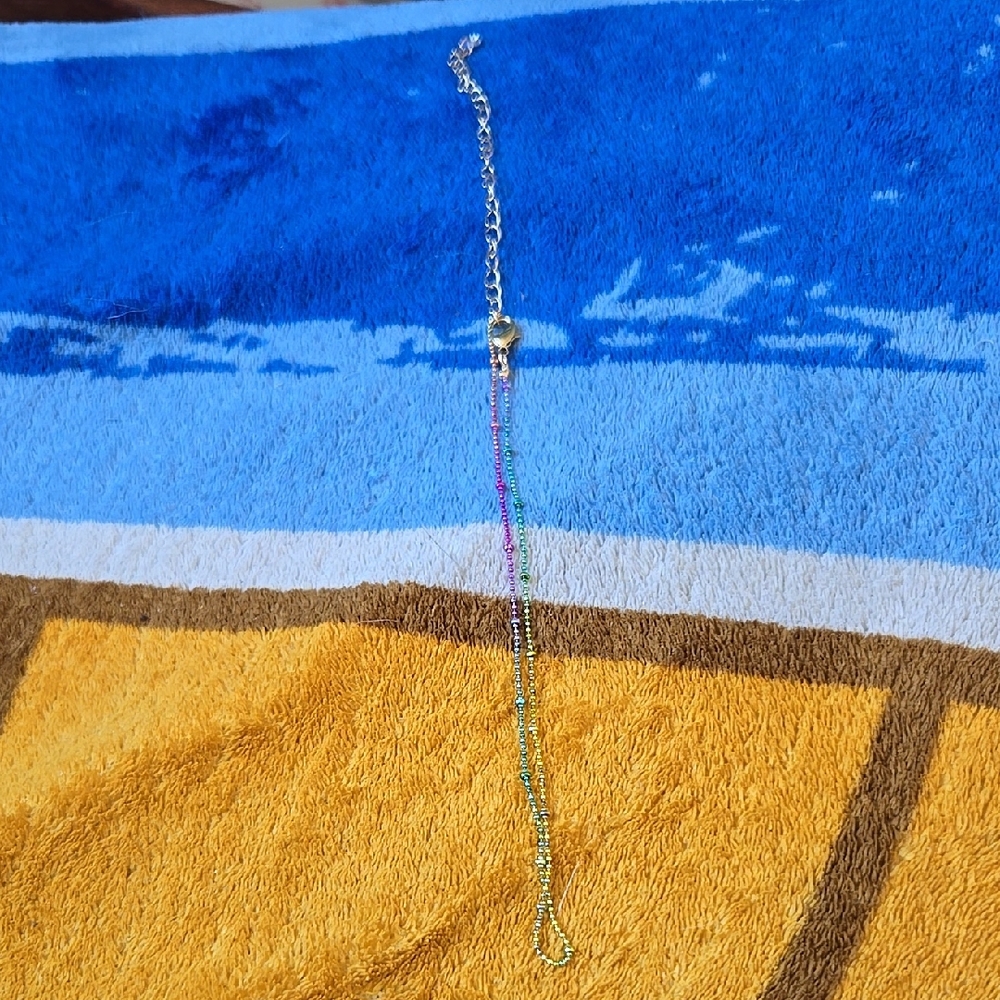 Multicolor small beaded necklace